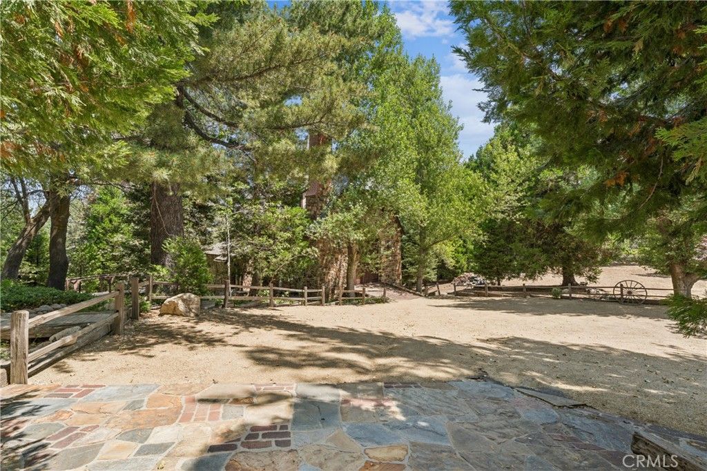 Image 56 of property listing at 29162 Bald Eagle Ridge, Lake Arrowhead, CA 92352