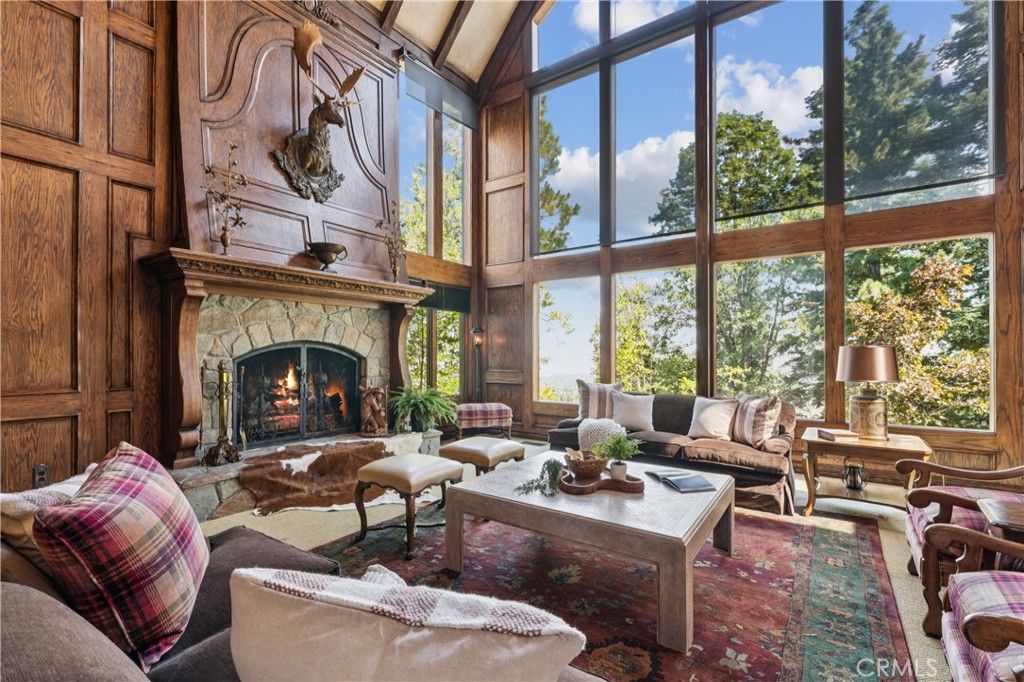 Image 8 of property listing at 29162 Bald Eagle Ridge, Lake Arrowhead, CA 92352