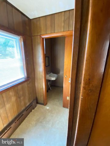 2046 BRIDGE ST, Philadelphia, PA 19124