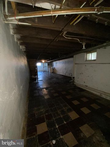 2046 BRIDGE ST, Philadelphia, PA 19124