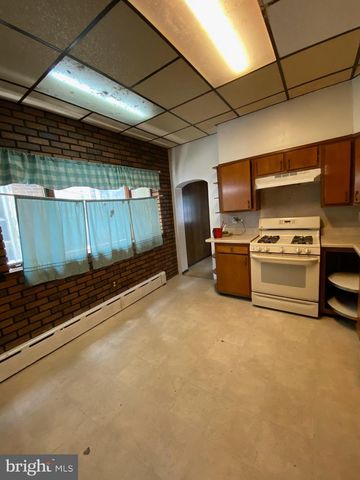 2046 BRIDGE ST, Philadelphia, PA 19124