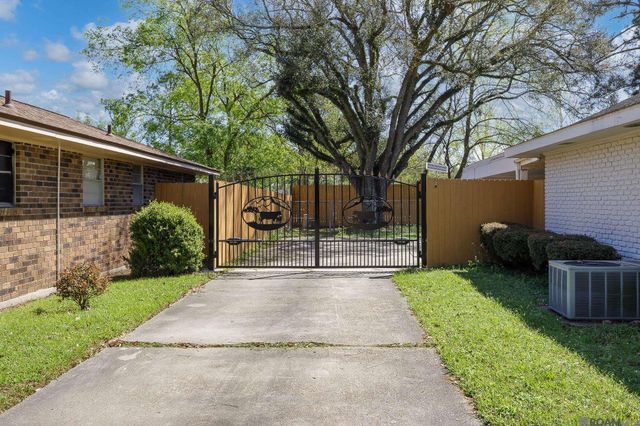 1891 Erlanger Dr, Baton Rouge, LA 70816