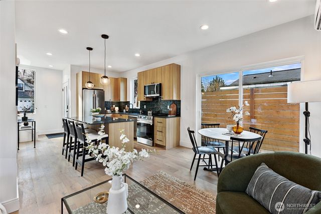 2006 C 19th Avenue S, Seattle, WA 98144