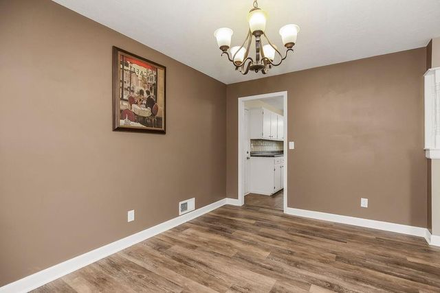 319 SE Ridgeview Drive, Lee's Summit, MO 64063
