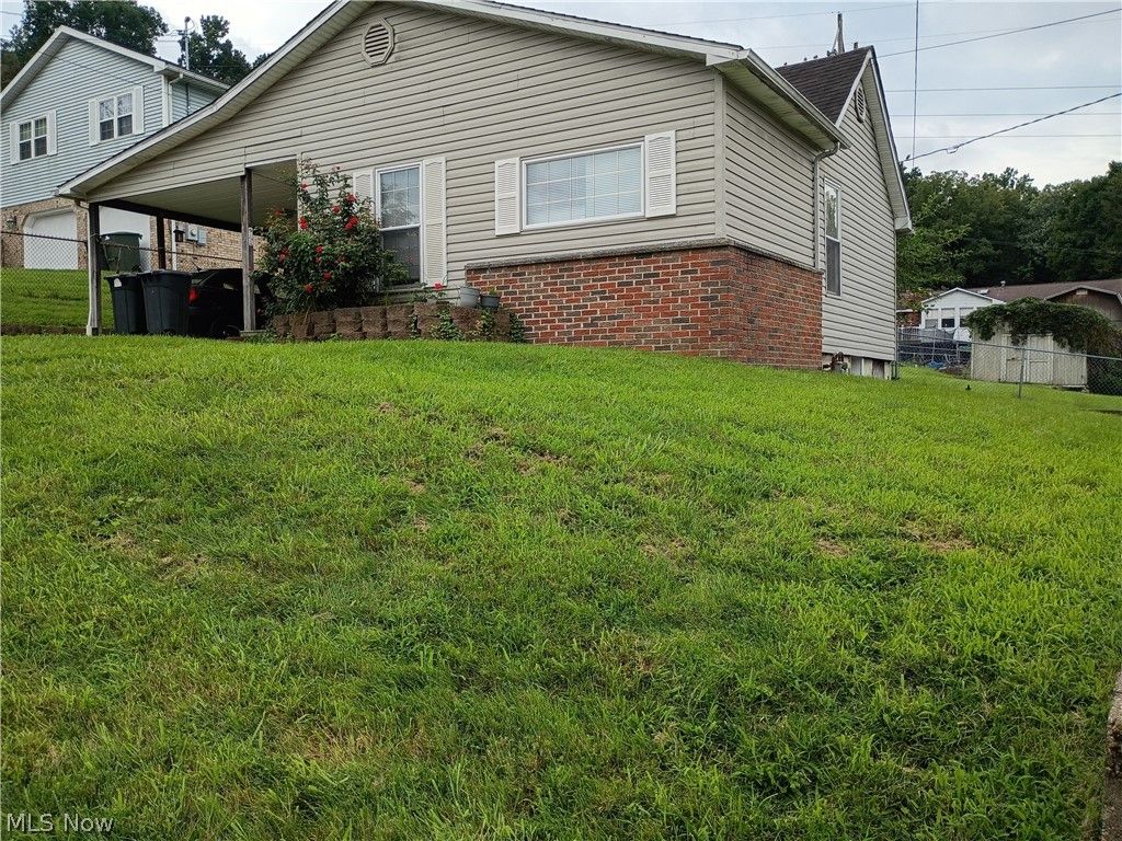 1500 21st Street, Vienna, WV 26105