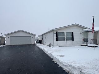 22550 S Woodside Drive, Channahon, IL 60410