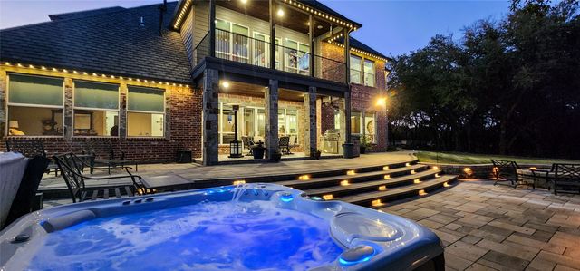 19069 Lakeview Court, Whitney, TX 76692