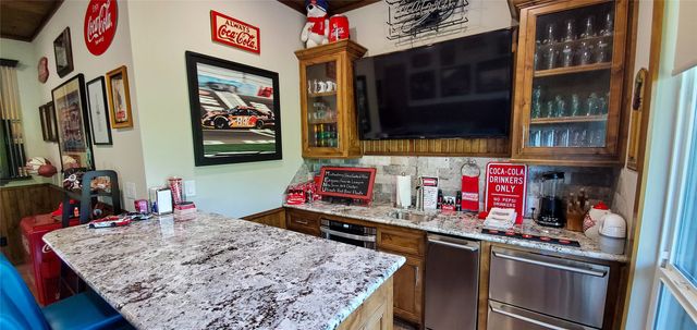 19069 Lakeview Court, Whitney, TX 76692