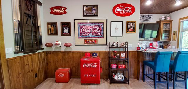 19069 Lakeview Court, Whitney, TX 76692