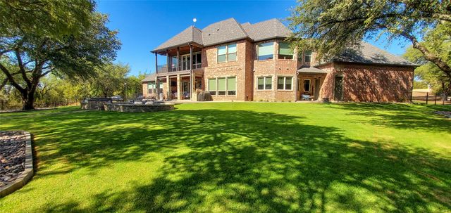 19069 Lakeview Court, Whitney, TX 76692