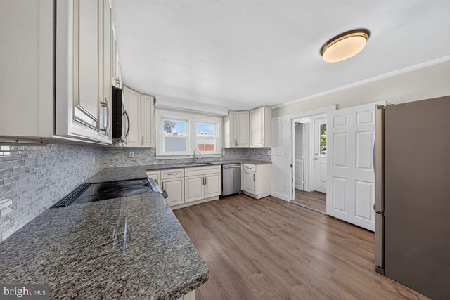 52 LAWSON AVE, Claymont, DE 19703