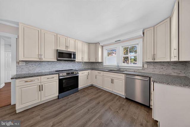 52 LAWSON AVE, Claymont, DE 19703