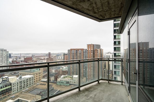 1 Avery Street 27C, Boston, MA 02111