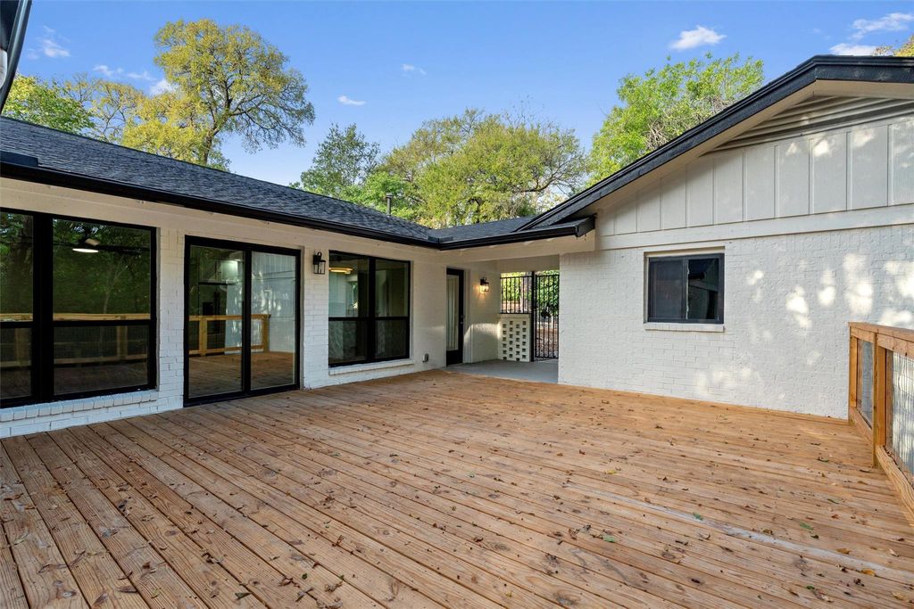 12333 Blue Water DR, Austin, TX 78758