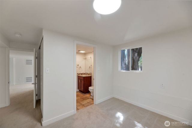 11229 29th Avenue SW, Seattle, WA 98146