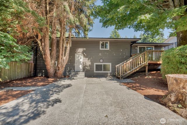 11229 29th Avenue SW, Seattle, WA 98146