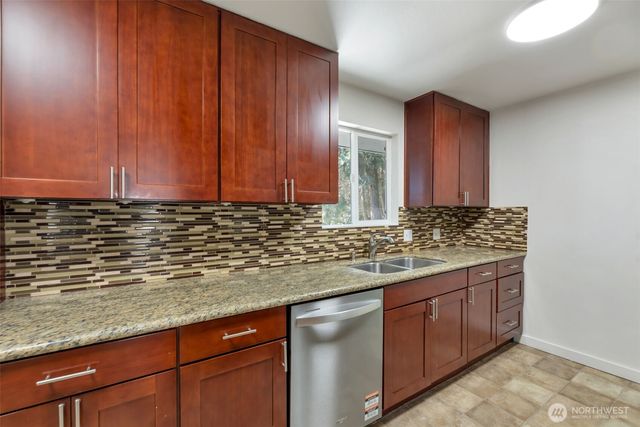 11229 29th Avenue SW, Seattle, WA 98146