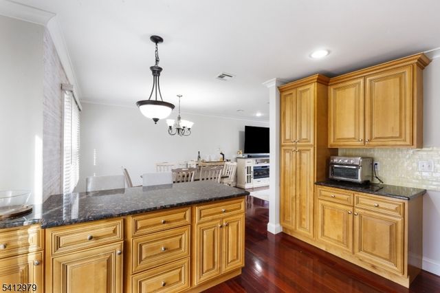 12 Mile Dr, Chester Twp., NJ 07930