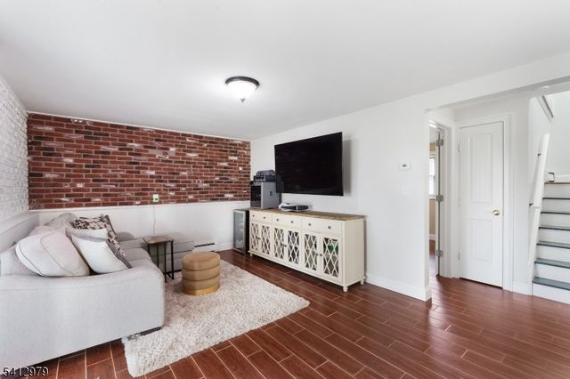 12 Mile Dr, Chester Twp., NJ 07930