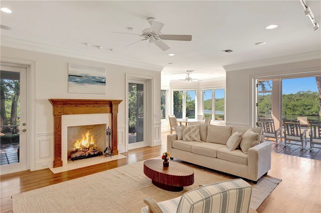 140 Waterway Lane, Vero Beach, FL 32963