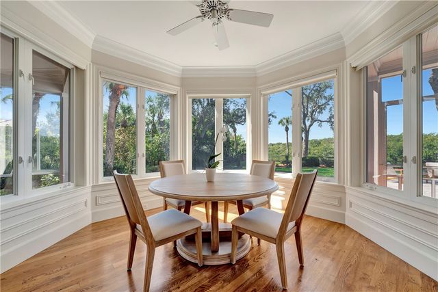 140 Waterway Lane, Vero Beach, FL 32963