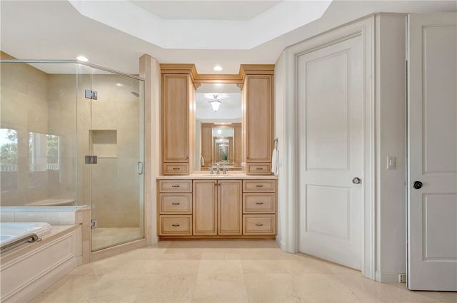 140 Waterway Lane, Vero Beach, FL 32963