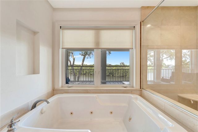 140 Waterway Lane, Vero Beach, FL 32963