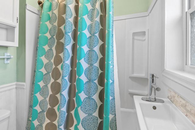 695 Idaho Avenue E, Saint Paul, MN 55106