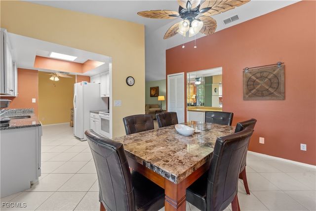 8430 Charter Club CIR 14, Fort Myers, FL 33919