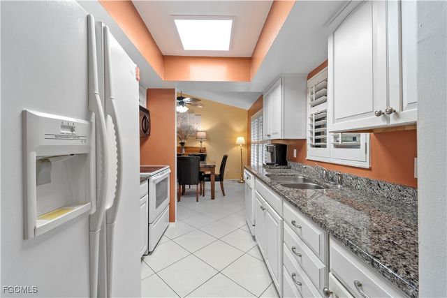 8430 Charter Club CIR 14, Fort Myers, FL 33919