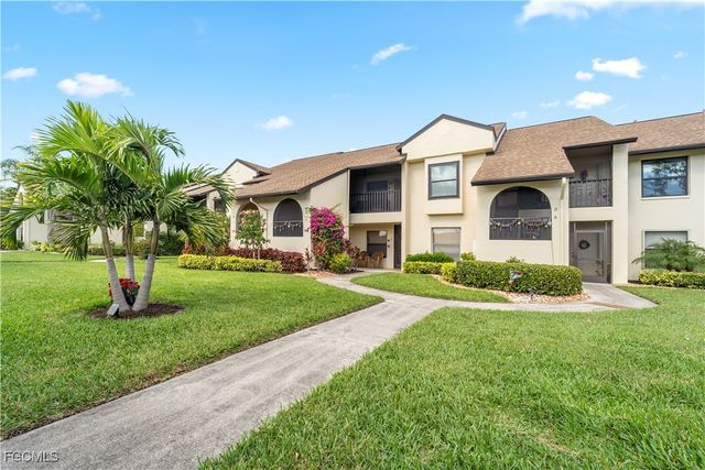 8430 Charter Club CIR 14, Fort Myers, FL 33919