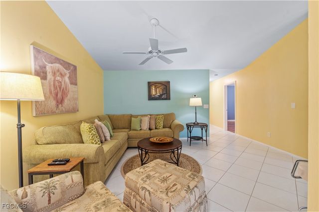 8430 Charter Club CIR 14, Fort Myers, FL 33919