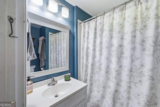 3710 Lake Carlton Road, Loganville, GA 30053