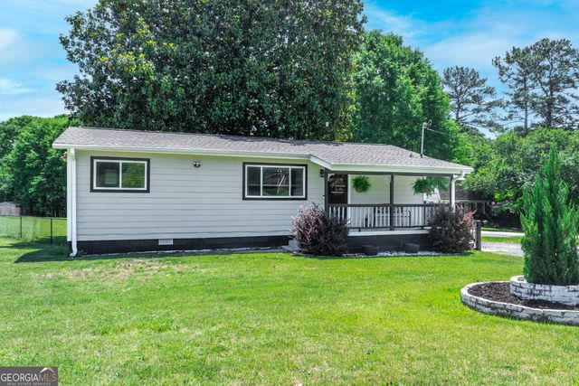 3710 Lake Carlton Road, Loganville, GA 30053