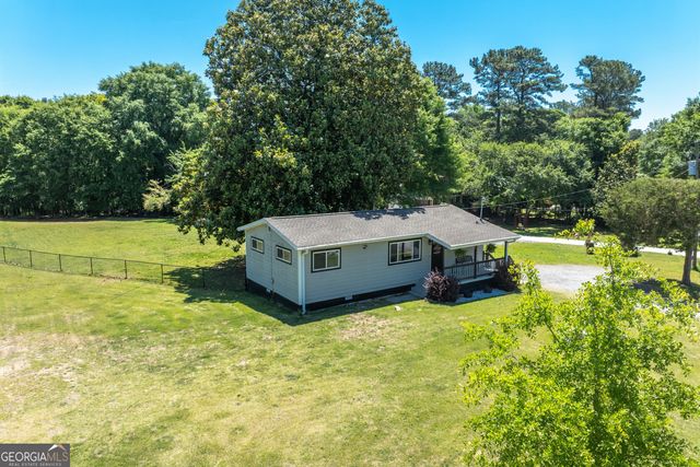 3710 Lake Carlton Road, Loganville, GA 30053