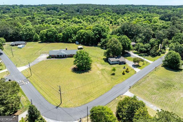3710 Lake Carlton Road, Loganville, GA 30053