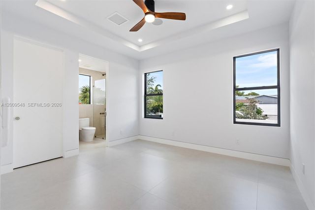 201 NE 27th Dr, Wilton Manors, FL 33334