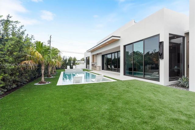 201 NE 27th Dr, Wilton Manors, FL 33334