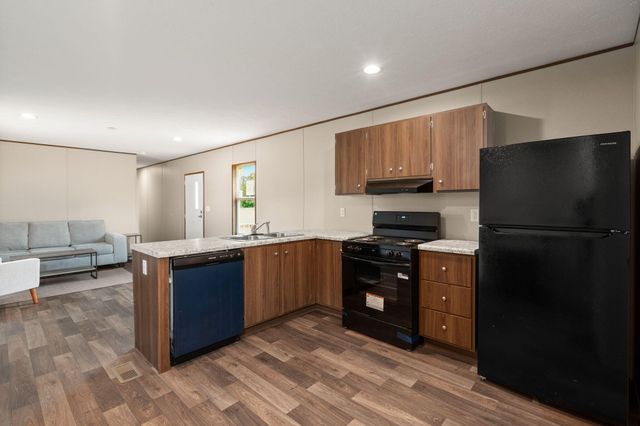 402 Marion Road, Dorchester, SC 29437