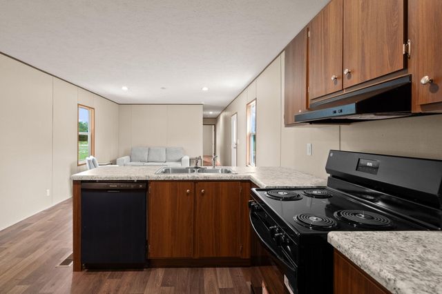 402 Marion Road, Dorchester, SC 29437