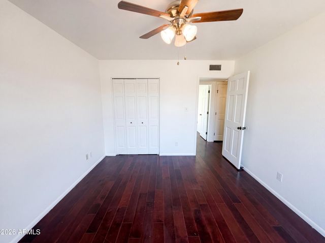 2326 W PARADISE Drive, Phoenix, AZ 85029