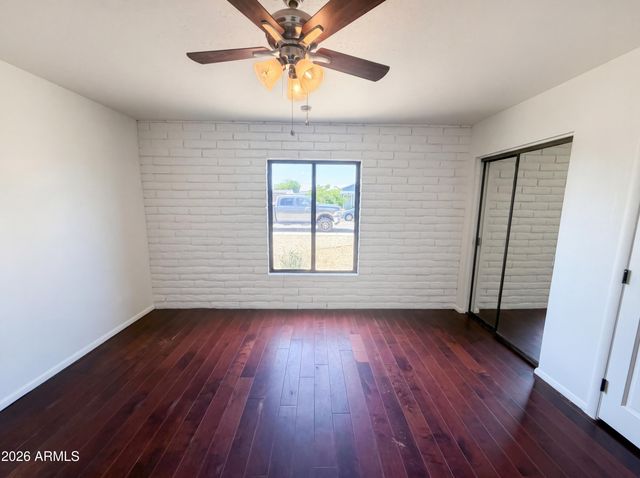 2326 W PARADISE Drive, Phoenix, AZ 85029