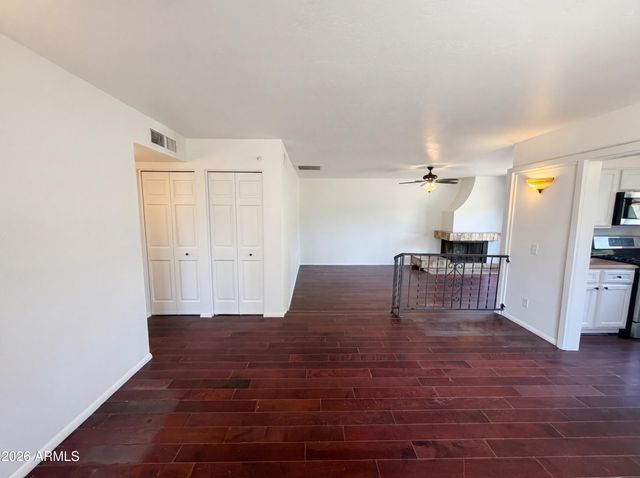 2326 W PARADISE Drive, Phoenix, AZ 85029