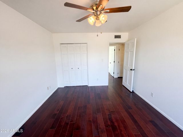 2326 W PARADISE Drive, Phoenix, AZ 85029