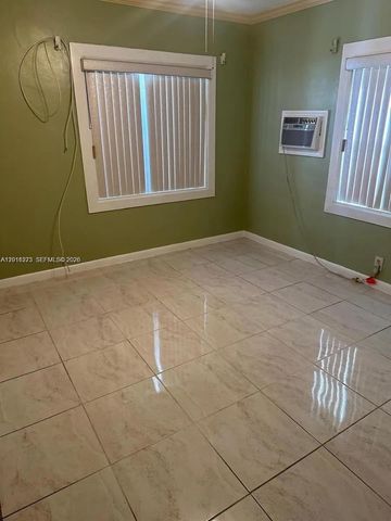11108 Peachtree Dr 1, Miami, FL 33161