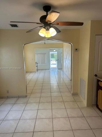 11108 Peachtree Dr 1, Miami, FL 33161