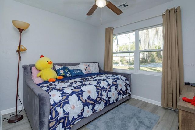 458 E UNIVERSITY AVENUE, Orange City, FL 32763