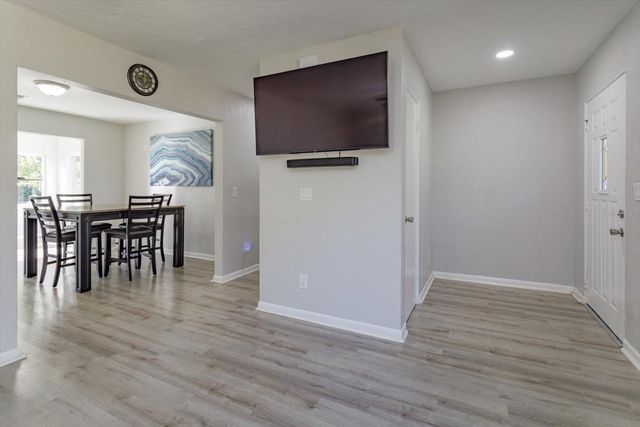 458 E UNIVERSITY AVENUE, Orange City, FL 32763