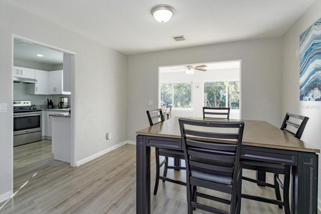 458 E UNIVERSITY AVENUE, Orange City, FL 32763