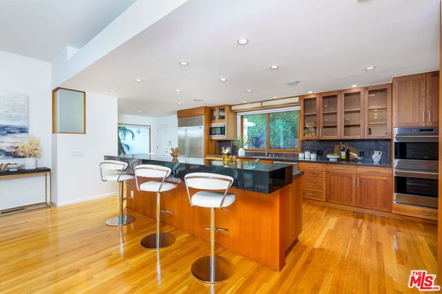 1530 Bel Air Road, Los Angeles, CA 90077